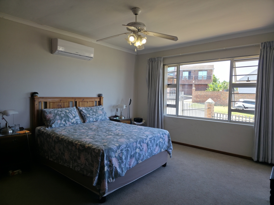 4 Bedroom Property for Sale in Noorsekloof Eastern Cape